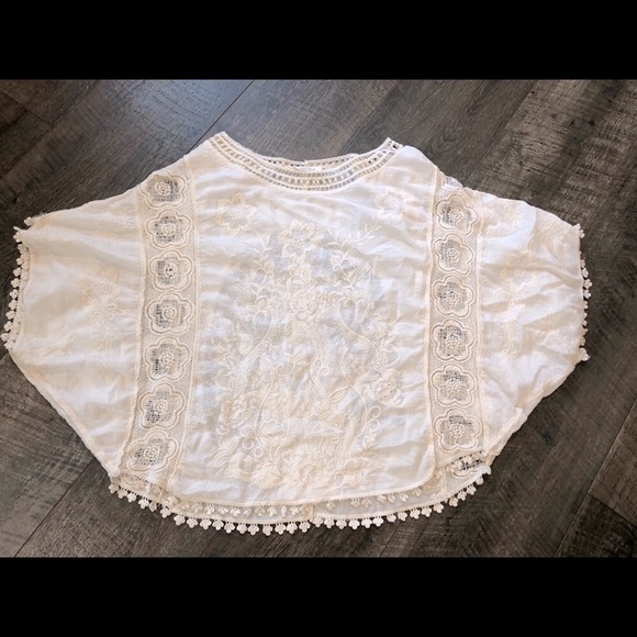 Adora Sweaters - CREAM SHORT SLEEVE DETAILED BOUTIQUE BLOUSE (M)